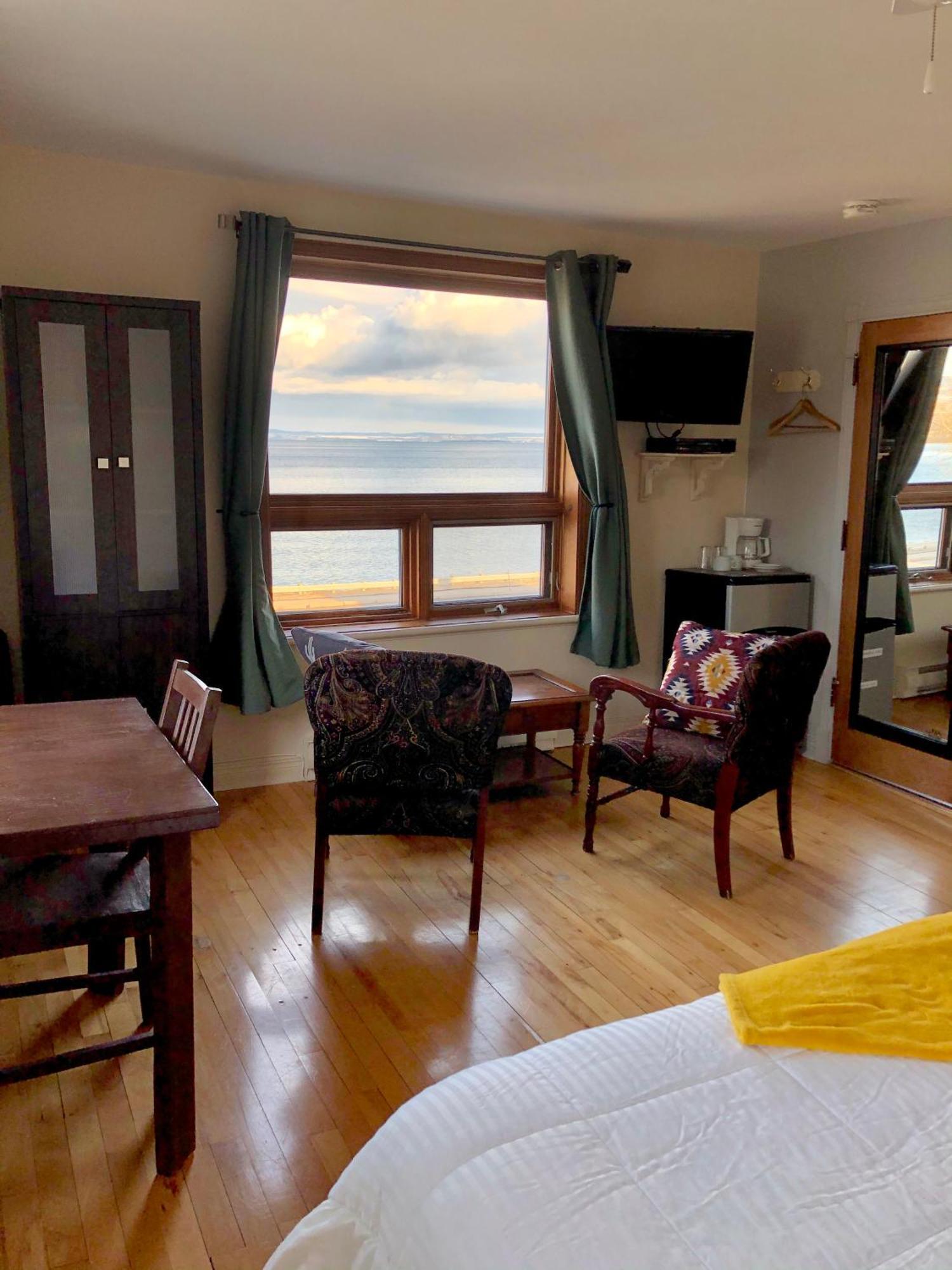 Les Pinsons Des Rives La Malbaie Quarto foto
